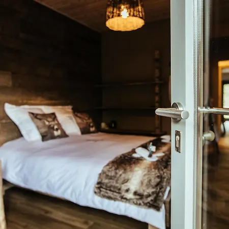 Bed & Breakfast A L'aise 4*